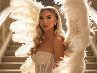 DalidaSelena show pussy